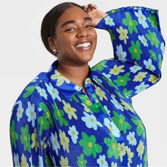 Target × Sammy B Collab Blue Floral Plus Size Pleated Button Down Shirt Size 1X - Picture 1 of 8